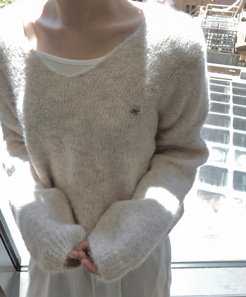 [SLOWAND] Symbol Mix V-Neck Knit