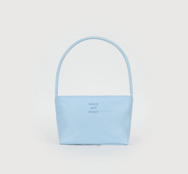 [mucu and ebony] Near Flat Bag Light Blue