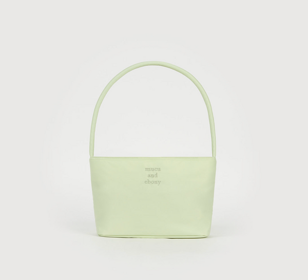 [mucu and ebony] Near Flat Bag Pistachio