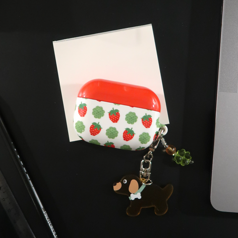 [KEZIM VILLAGE] STRAWBERRY & CLOVER Airpods Case