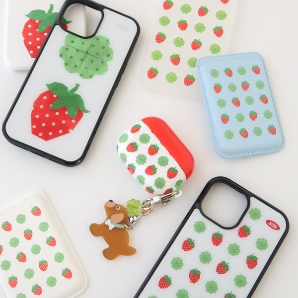 [KEZIM VILLAGE] STRAWBERRY & CLOVER Airpods Case