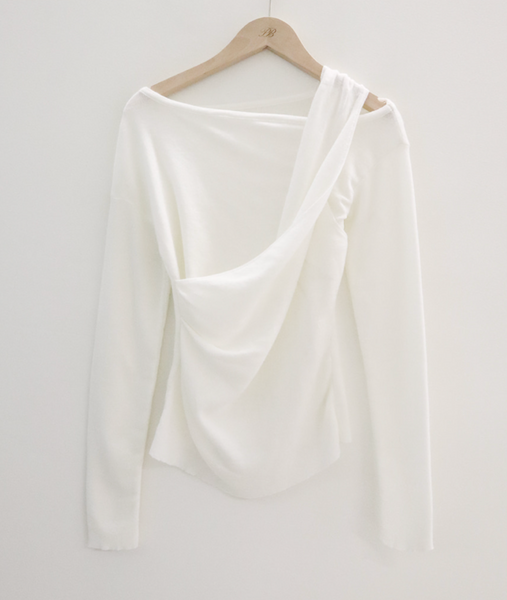 [perbit] Haze Unbalanced Slit Shirring Off Shoulder Knitwear Tee