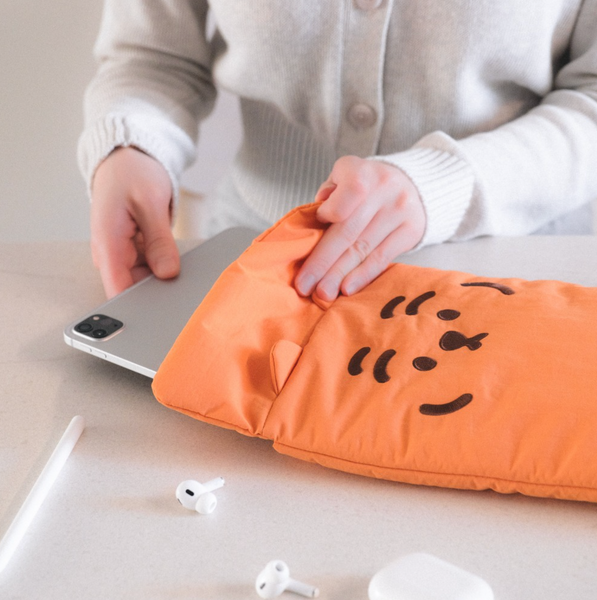 [MUZIK TIGER] Tiger Slim Laptop Pouch (Orange)