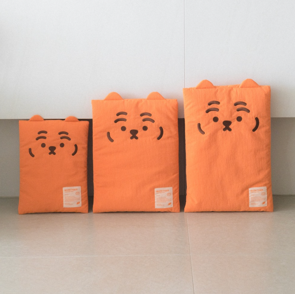 [MUZIK TIGER] Tiger Slim Laptop Pouch (Orange)