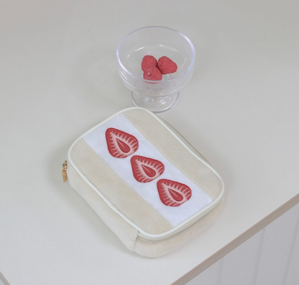 [Katze] Strawberry Sandwich