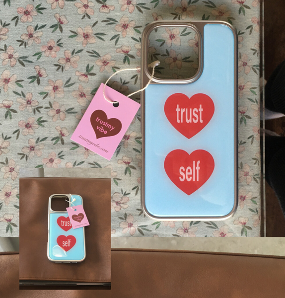 [trustmyvibe] Trustself Heart Phone Case