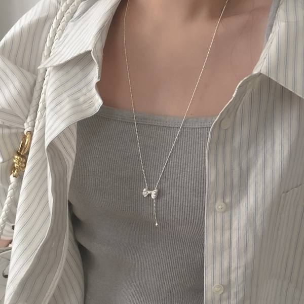 [moat] Drop Ribbon Slide Necklace (silver925)