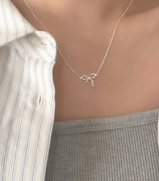 [moat] Lovely Ribbon Necklace (silver925)