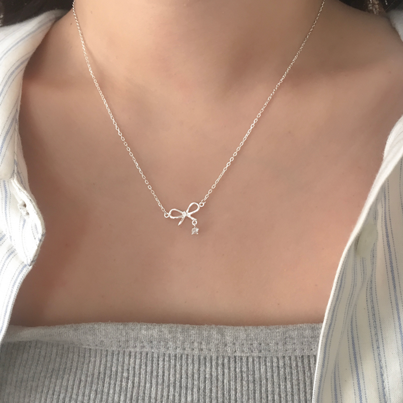 [moat] Lovely Ribbon Necklace (silver925)