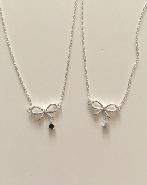 [moat] Lovely Ribbon Necklace (silver925)