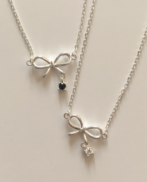 [moat] Lovely Ribbon Necklace (silver925)