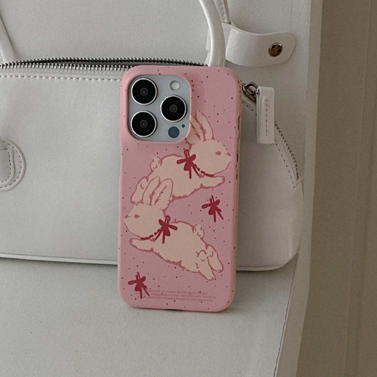 [Mademoment] Fuzzy Ribbon Bunny Hard Case