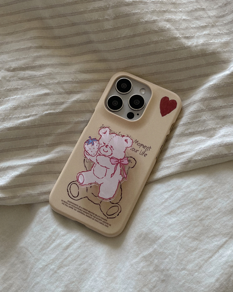 [Mademoment] Fluffy Strawberry Bear Hard Case