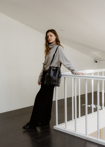 [omnipotent] Clé de bucket bag Black