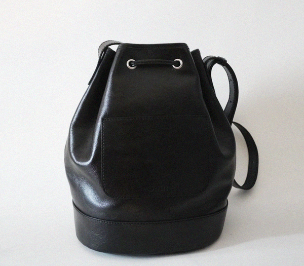 [omnipotent] Clé de bucket bag Black