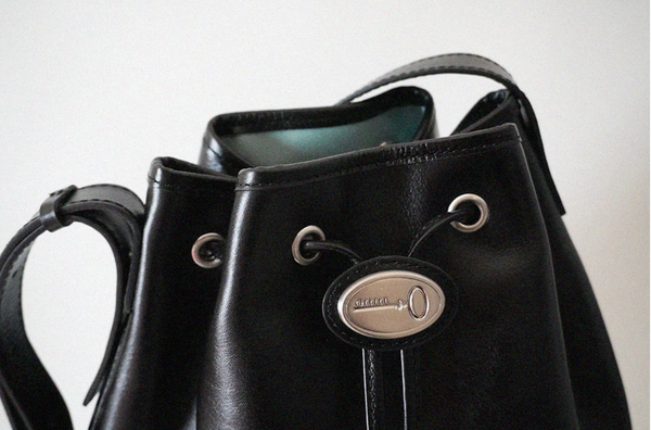 [omnipotent] Clé de bucket bag Black