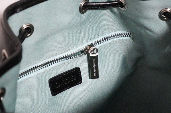 [omnipotent] Clé de bucket bag Black