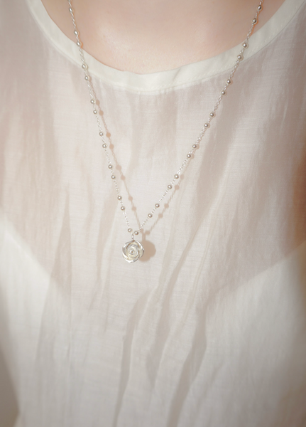 [PAIR OF LOVE] ANGEL ROSE ROSE NECKLACE