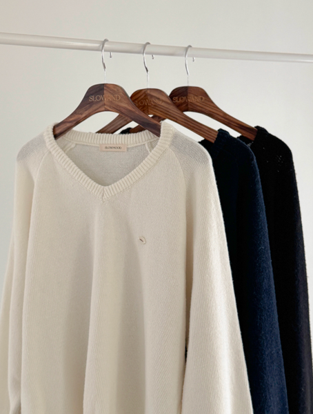 [SLOWAND] # SLOWMADE Cotton Garment Symbol V-neck Knitwear