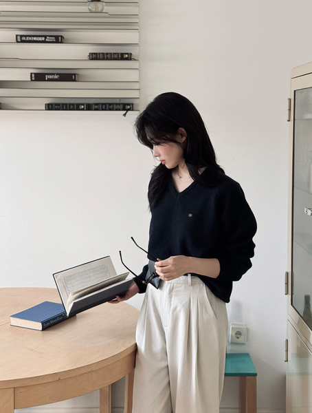 [SLOWAND] # SLOWMADE Cotton Garment Symbol V-neck Knitwear