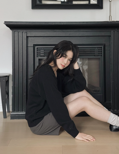 [SLOWAND] # SLOWMADE Cotton Garment Symbol V-neck Knitwear