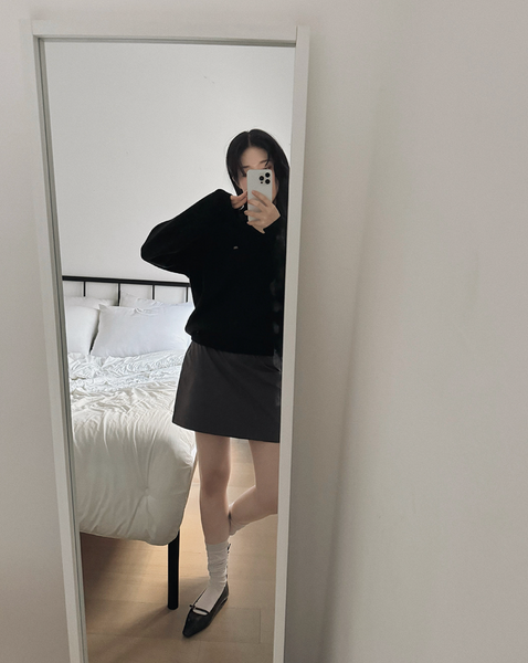 [SLOWAND] # SLOWMADE Cotton Garment Symbol V-neck Knitwear