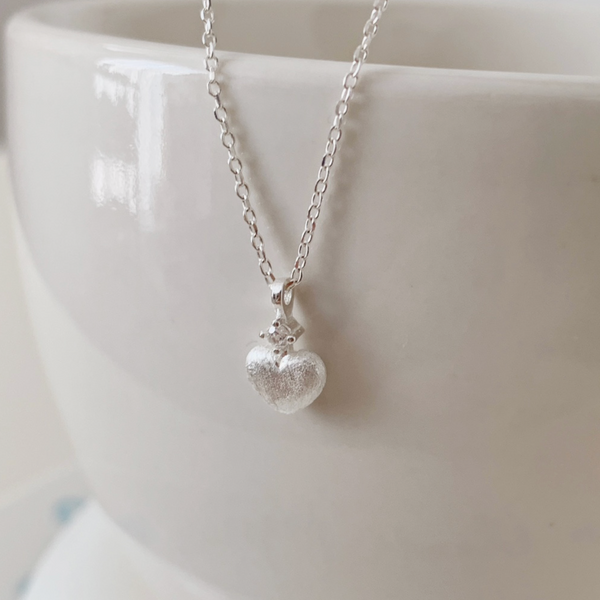 [SOYE PI-NE] Matt Cubic Heart Silver Necklace