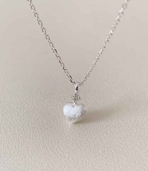 [SOYE PI-NE] Matt Cubic Heart Silver Necklace