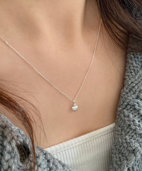 [SOYE PI-NE] Matt Cubic Heart Silver Necklace
