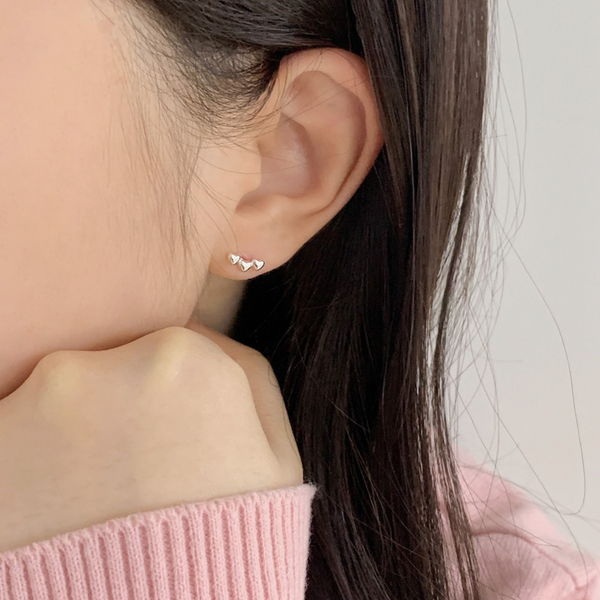 [SOYE PI-NE] Windy Mini Heart Earrings
