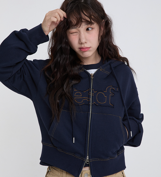 [ESCAPEFROM] Flare Type Logo Applique Cropped Hooded Zip-Up Navy