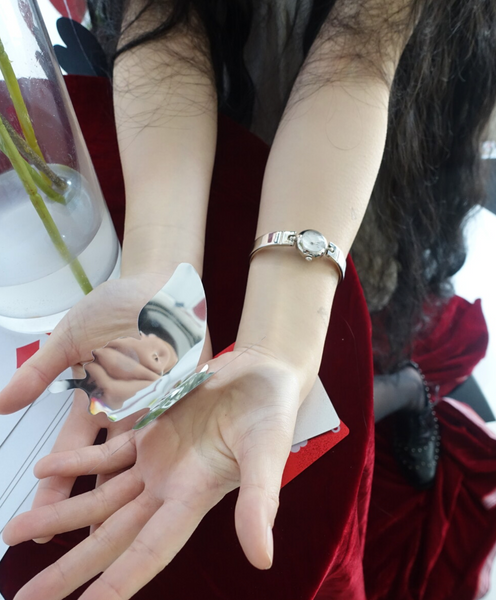 [eee space] CLOVA WATCH