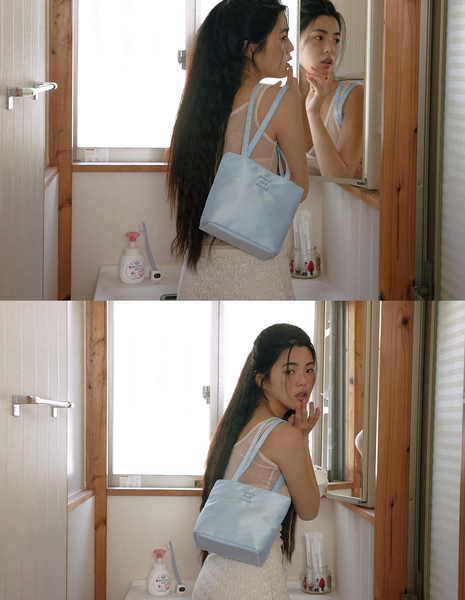 [mucu and ebony] Haze bag Light Blue