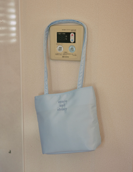 [mucu and ebony] Haze bag Light Blue