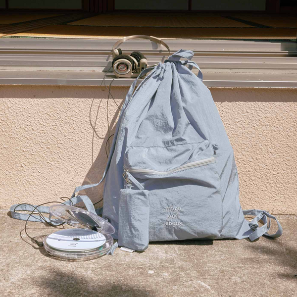 [mucu and ebony] Ridge String Backpack Misty Blue