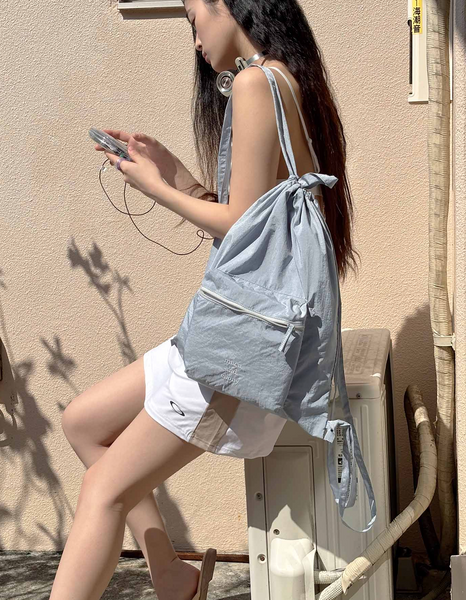 [mucu and ebony] Ridge String Backpack Misty Blue