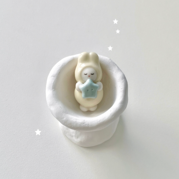 [flo.d studio] Dorong Star Bunny Keyring