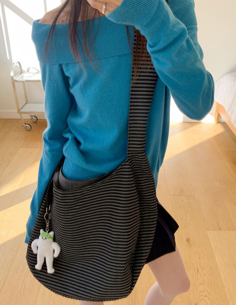 [ITZAVIBE] REVERSIBLE STRIPE BAG