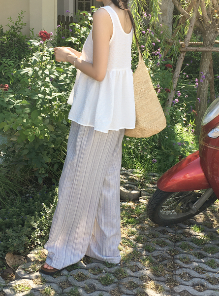 [98°C] [NEAH] Forming Embossed Bustier Blouse