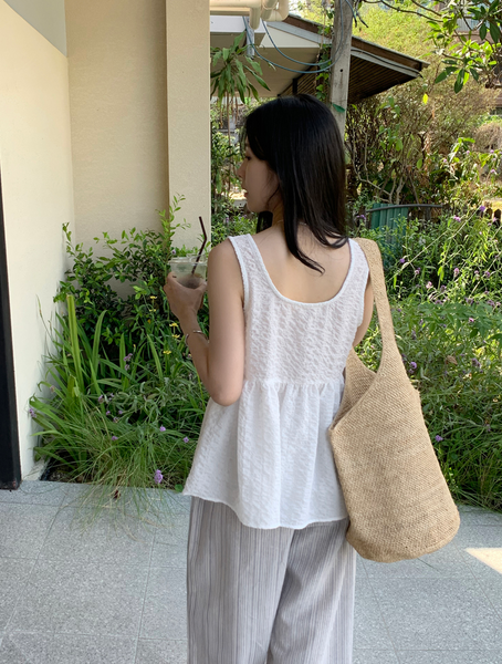 [98°C] [NEAH] Forming Embossed Bustier Blouse