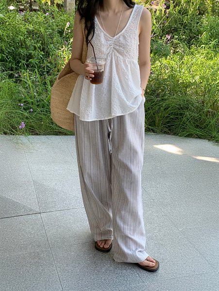 [98°C] [NEAH] Forming Embossed Bustier Blouse