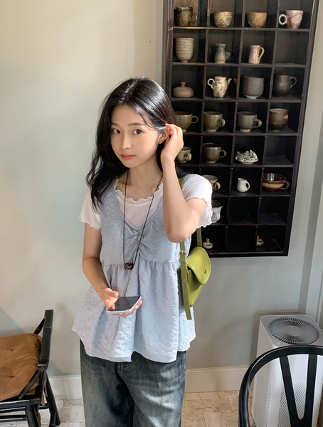 [98°C] [NEAH] Forming Embossed Bustier Blouse