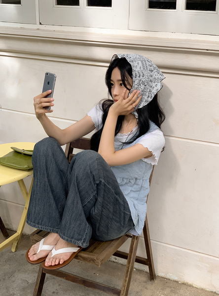 [98°C] [NEAH] Forming Embossed Bustier Blouse