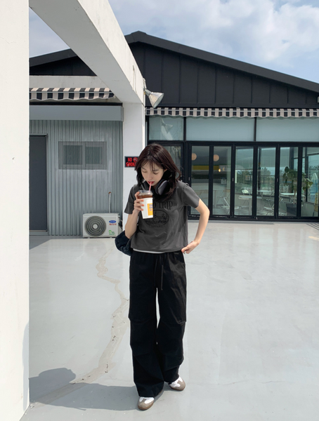 [98°C] Trip Printed Crop Short Sleeve T-Shirt