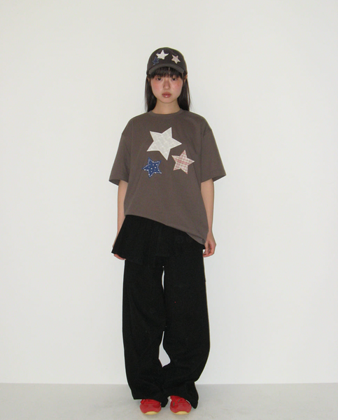 [RONRON] STAR PATCH MIXED APPLIQUE APPLIQUE T SHIRT CHARCOAL