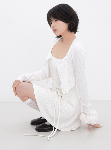 [Inner museum] Dot Button Crop Cardigan (IVORY)