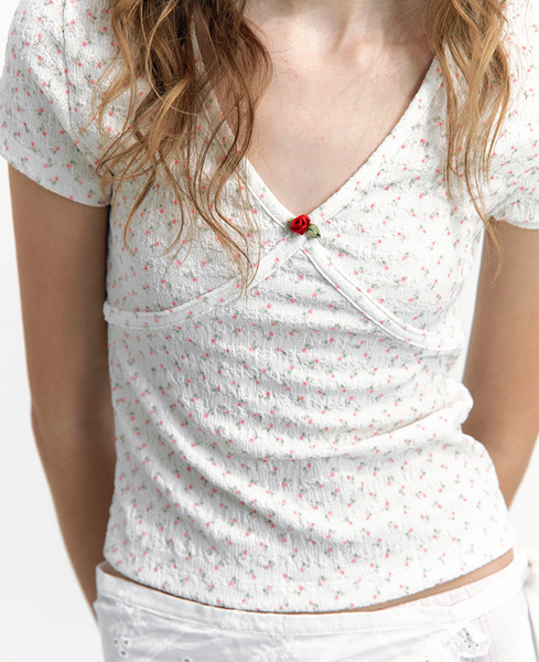 [NOIRNINE] Flower Cutline T-shirts [IVORY]