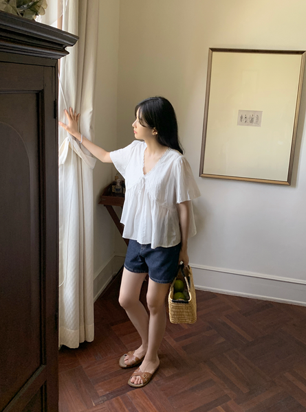 [98°C] [NEAH] Lilac Lace Shirring Blouse