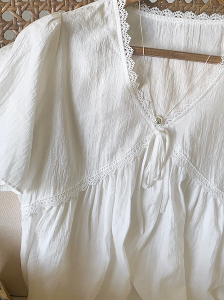 [98°C] [NEAH] Lilac Lace Shirring Blouse