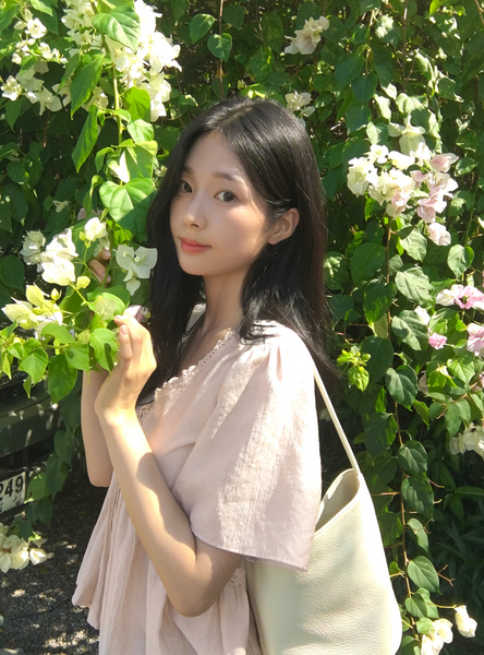 [98°C] [NEAH] Lilac Lace Shirring Blouse